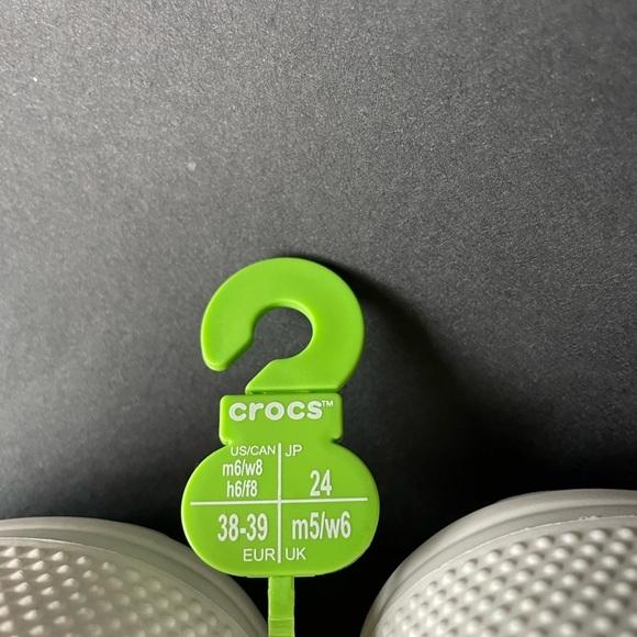 CROCS FOR WOMEN MINNIE MOUSE - Picture 9 of 9